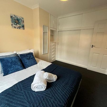Access To Private Gym Room, 3 Bedrooms, Close To The City Swansea Exterior foto