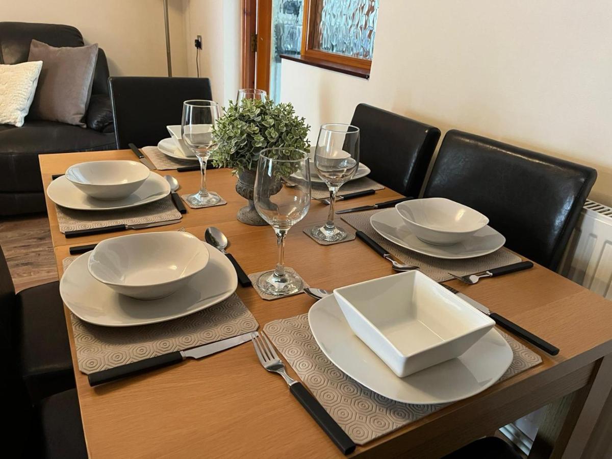 Access To Private Gym Room, 3 Bedrooms, Close To The City Swansea Exterior foto