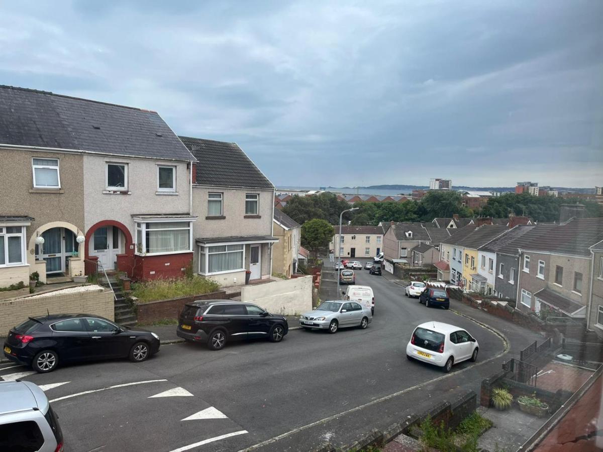 Access To Private Gym Room, 3 Bedrooms, Close To The City Swansea Exterior foto